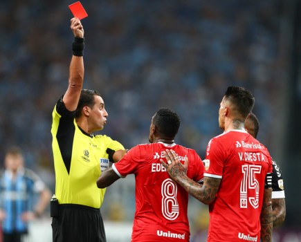 Eight Sent-off In Brazilian Derby Brawl